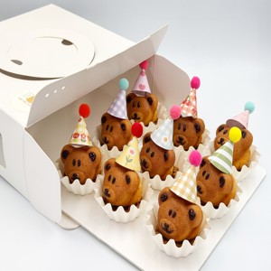 Jolly Hat Bear Madeleines (Box of 9)